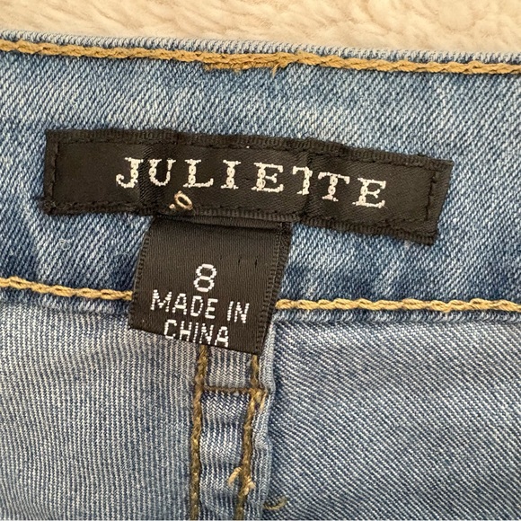 Floral Embroidered Light Blue Skinny Jeans - Picture 3 of 5